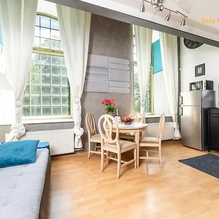 Apartment Daily - Luxury Loft Tallinn